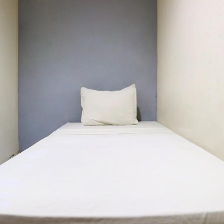 Sabrina Guest House Jakarta Bagian luar foto