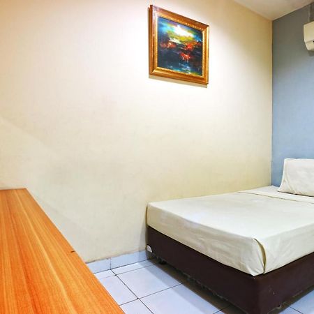 Sabrina Guest House Jakarta Bagian luar foto