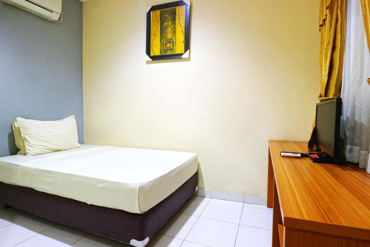Sabrina Guest House Jakarta Bagian luar foto